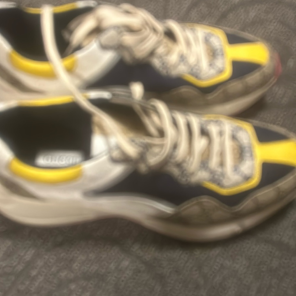 Men’s Gucci, Rython GG supreme trainer sneakers size 11 made in Italy pristine